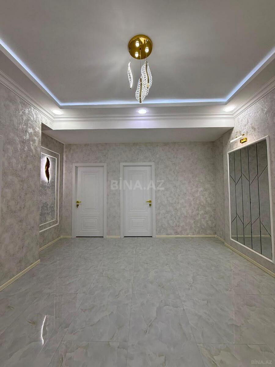 3 otaqlı Yeni tikili, Xırdalan