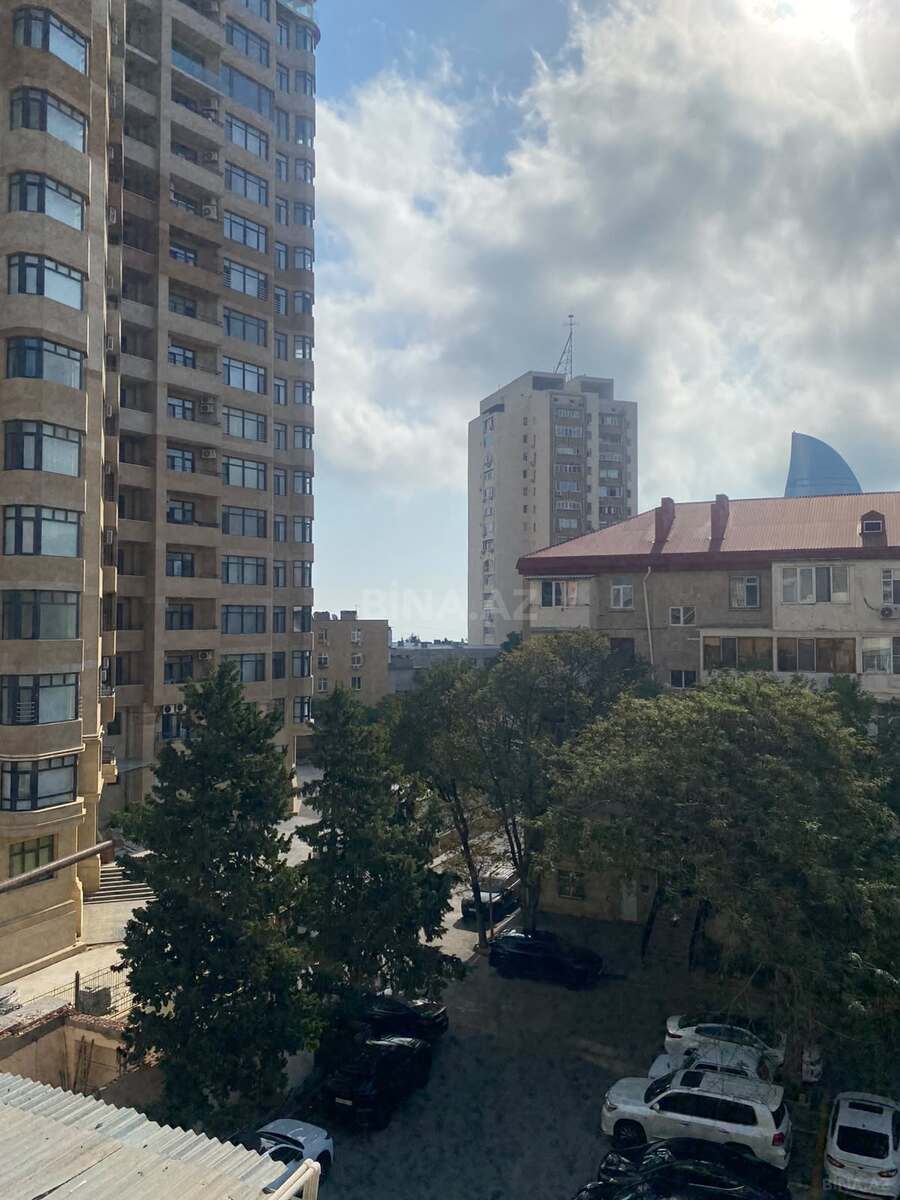 3 otaqlı Köhnə tikili, Yasamal q., Bakı
