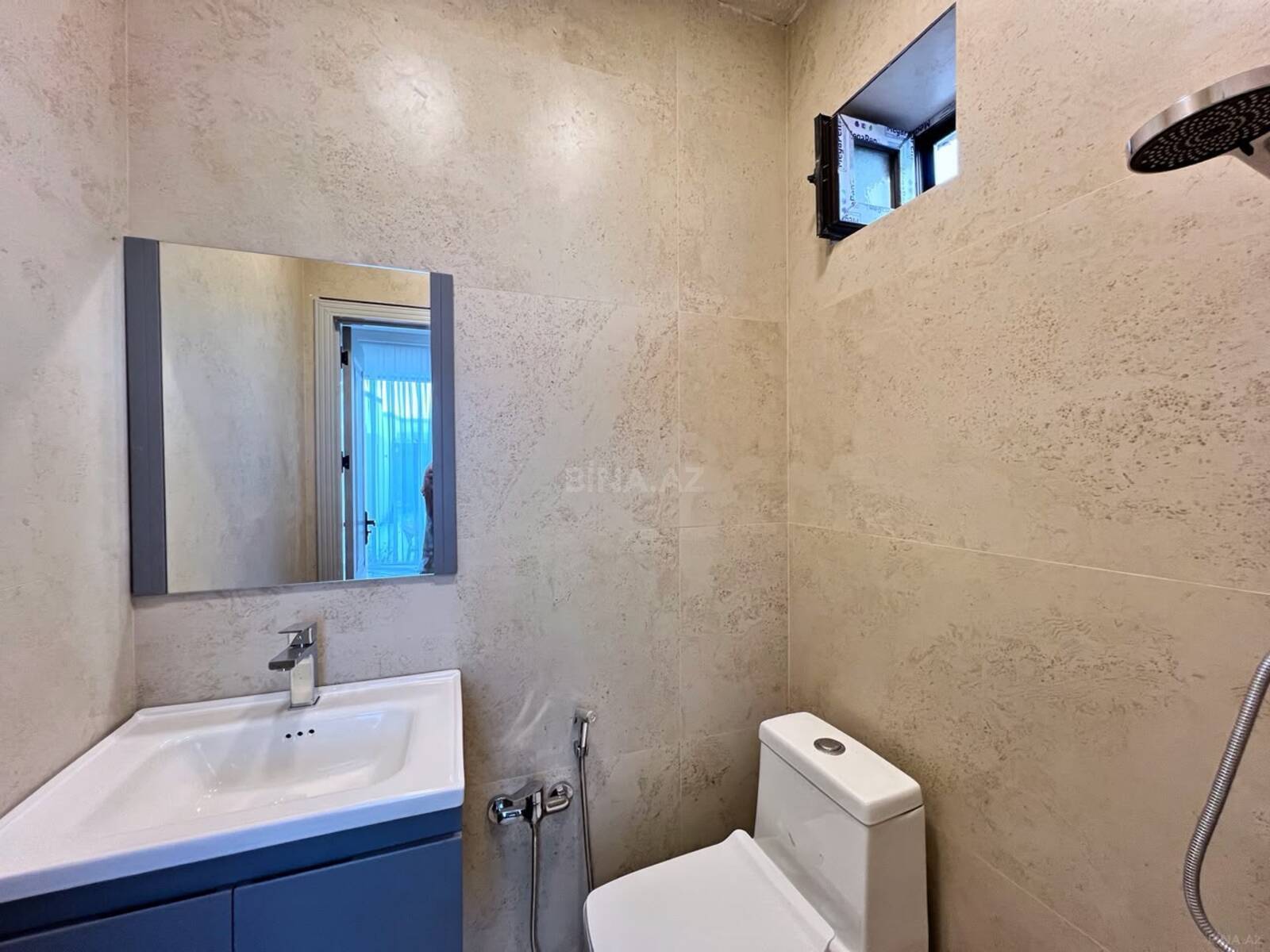 4 otaqlı Həyət evi/Bağ evi, Şüvəlan q., Bakı