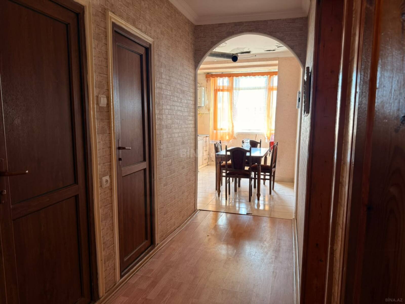 5 otaqlı Köhnə tikili, Gəncə