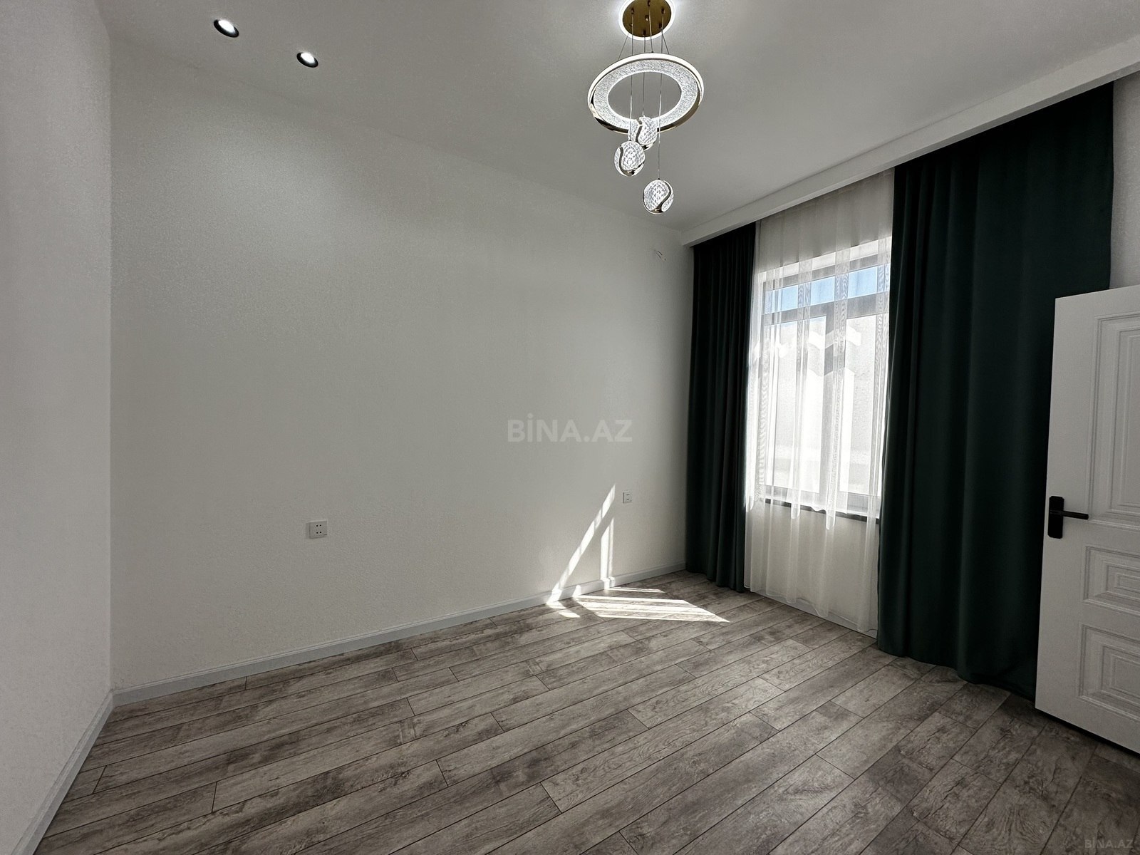 4 otaqlı Həyət evi/Bağ evi, Şüvəlan q., Bakı