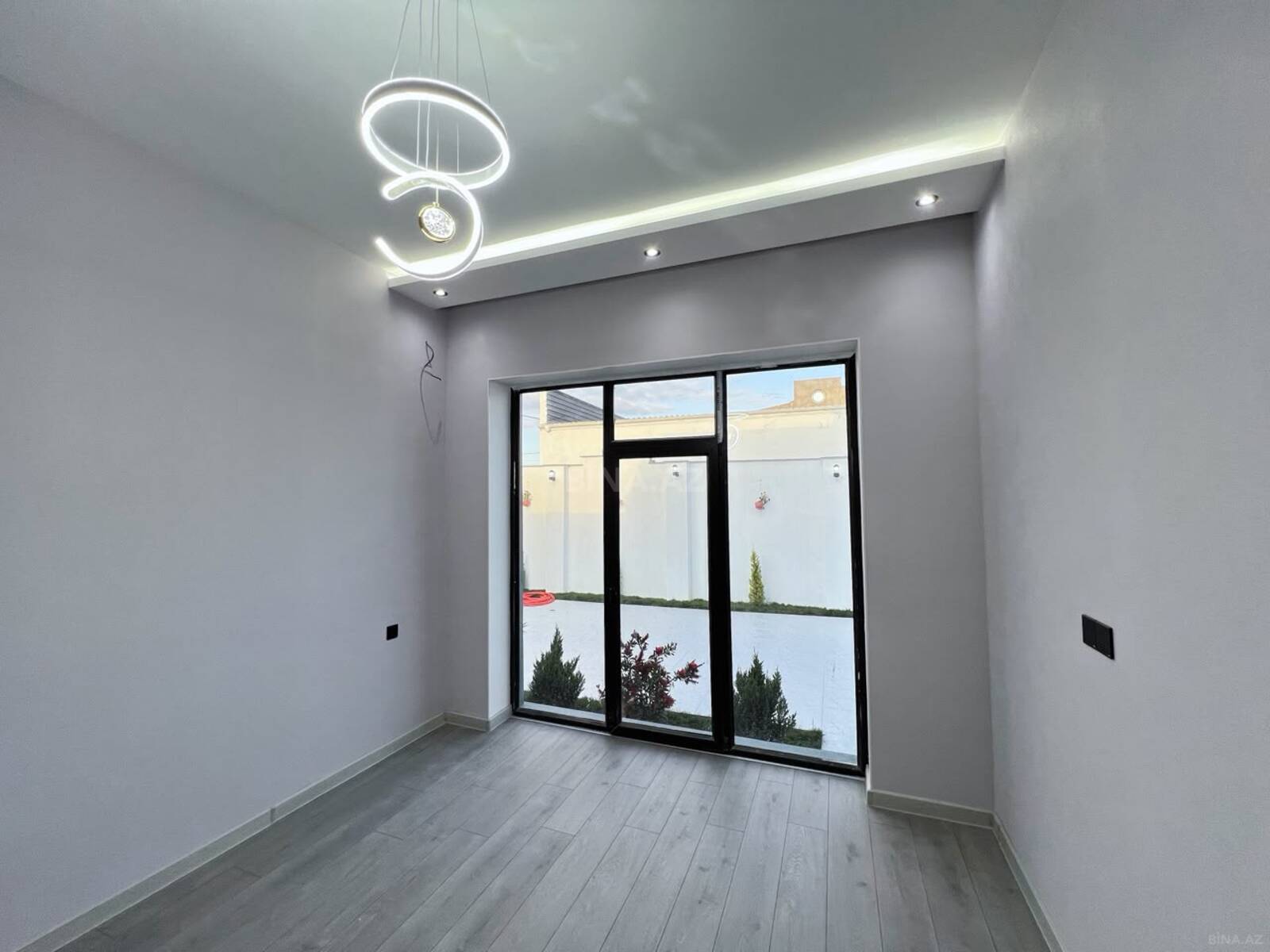 4 otaqlı Həyət evi/Bağ evi, Mərdəkan q., Bakı