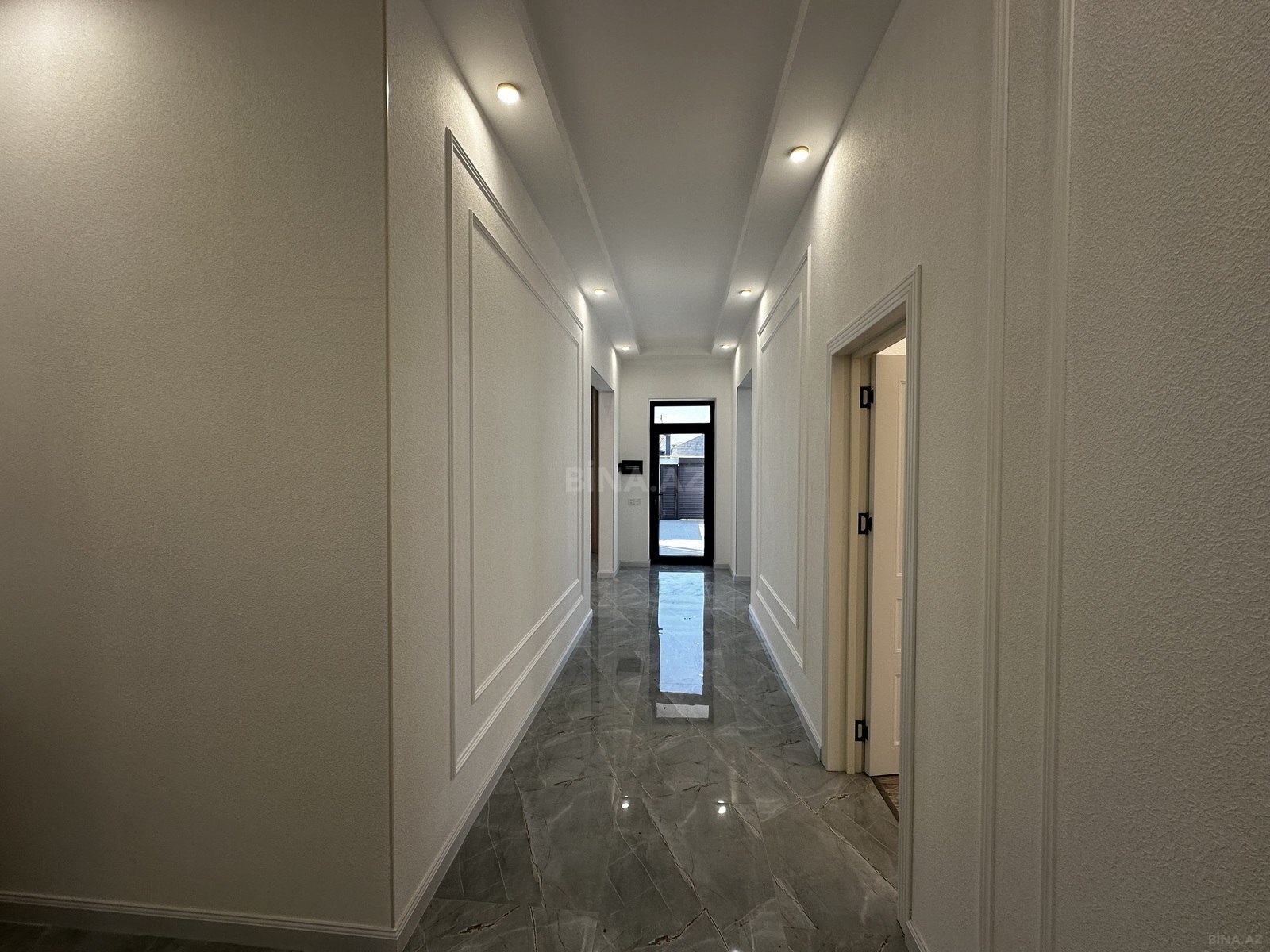 4 otaqlı Həyət evi/Bağ evi, Şüvəlan q., Bakı