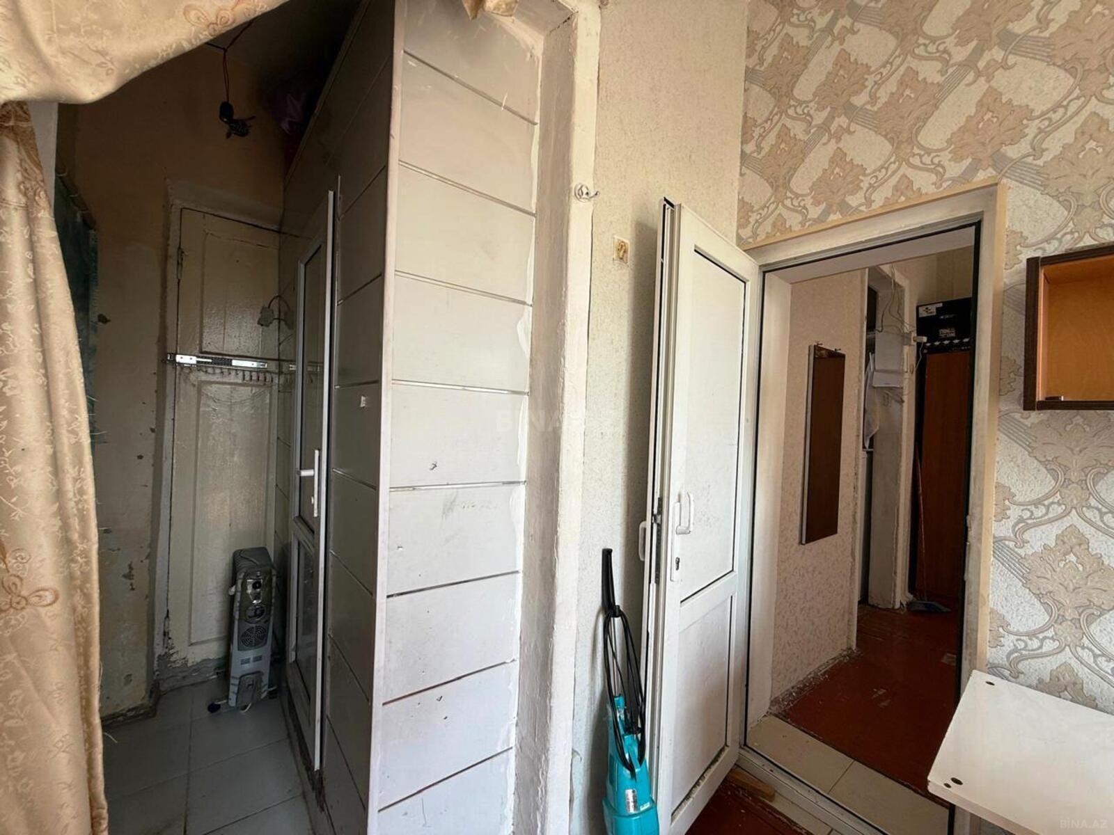2 otaqlı Köhnə tikili, Elmlər Akademiyası m., Bakı