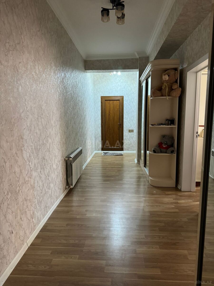 3 otaqlı Yeni tikili, Xırdalan