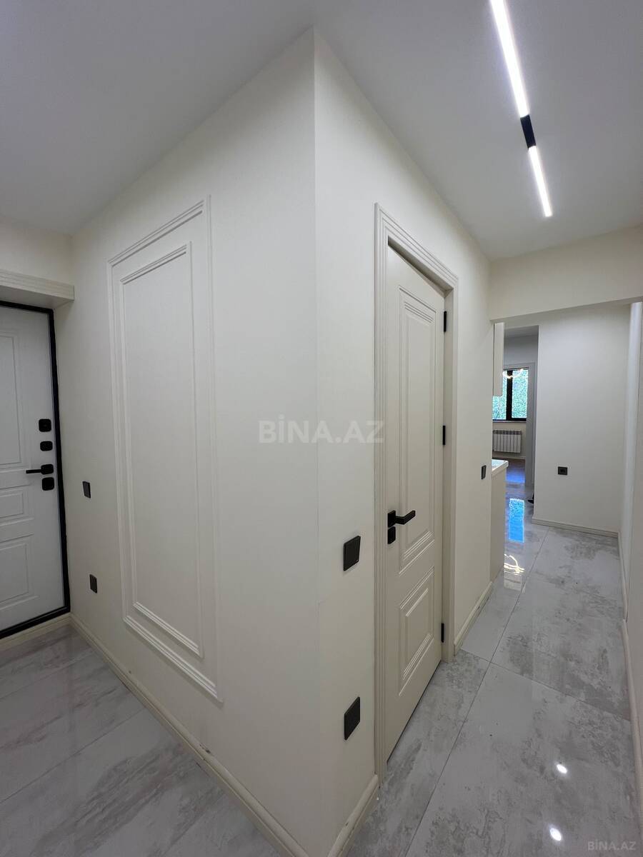 3 otaqlı Köhnə tikili, Elmlər Akademiyası m., Bakı