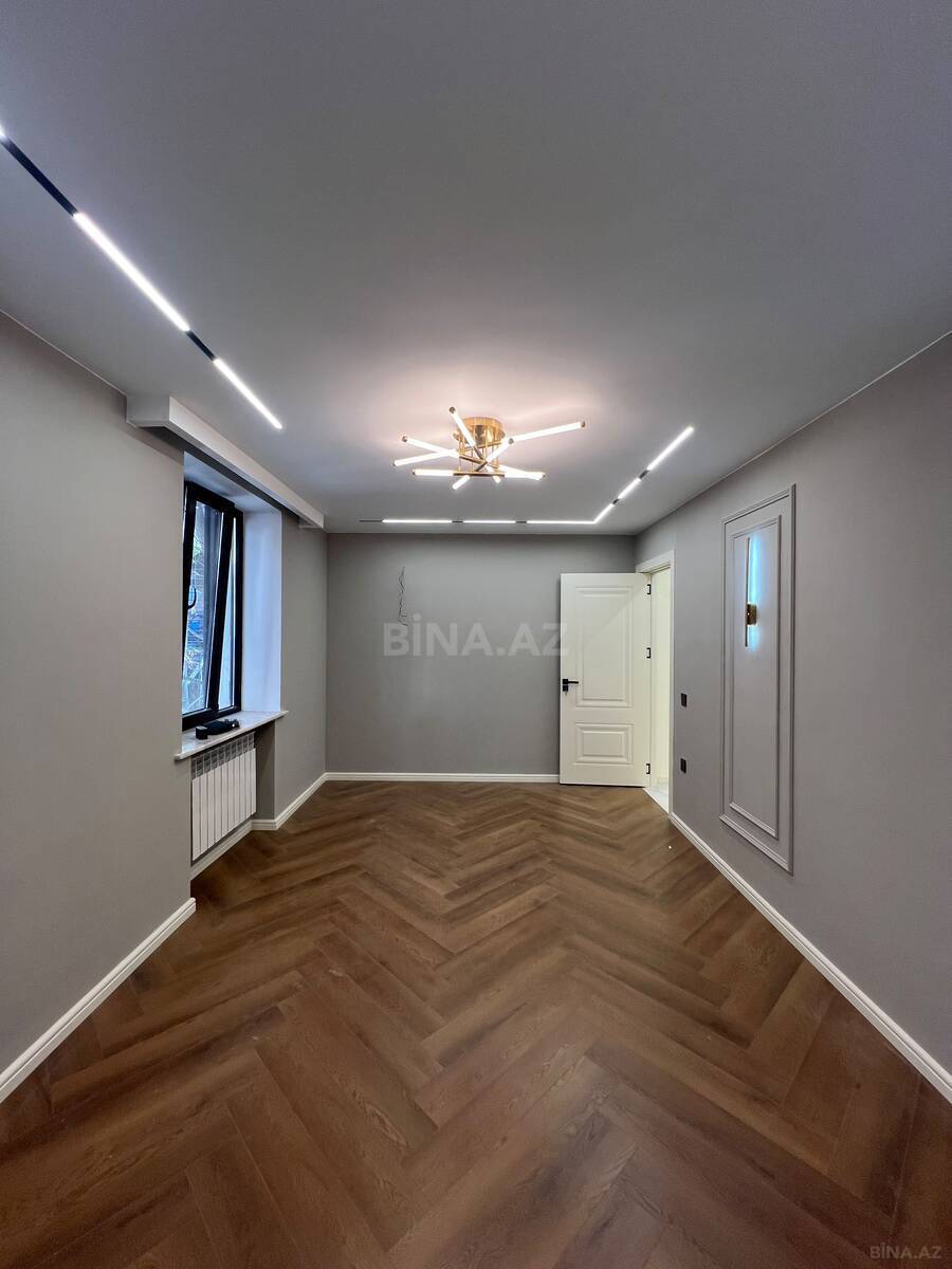 3 otaqlı Köhnə tikili, Elmlər Akademiyası m., Bakı