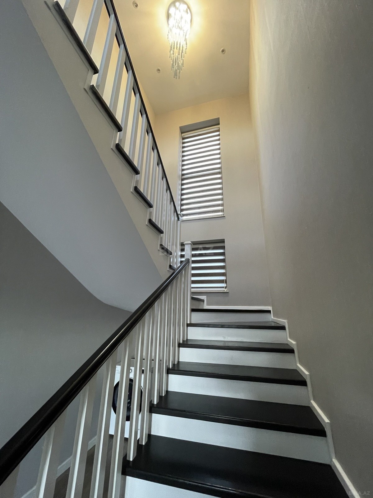 6 otaqlı Həyət evi/Bağ evi, Mərdəkan q., Bakı