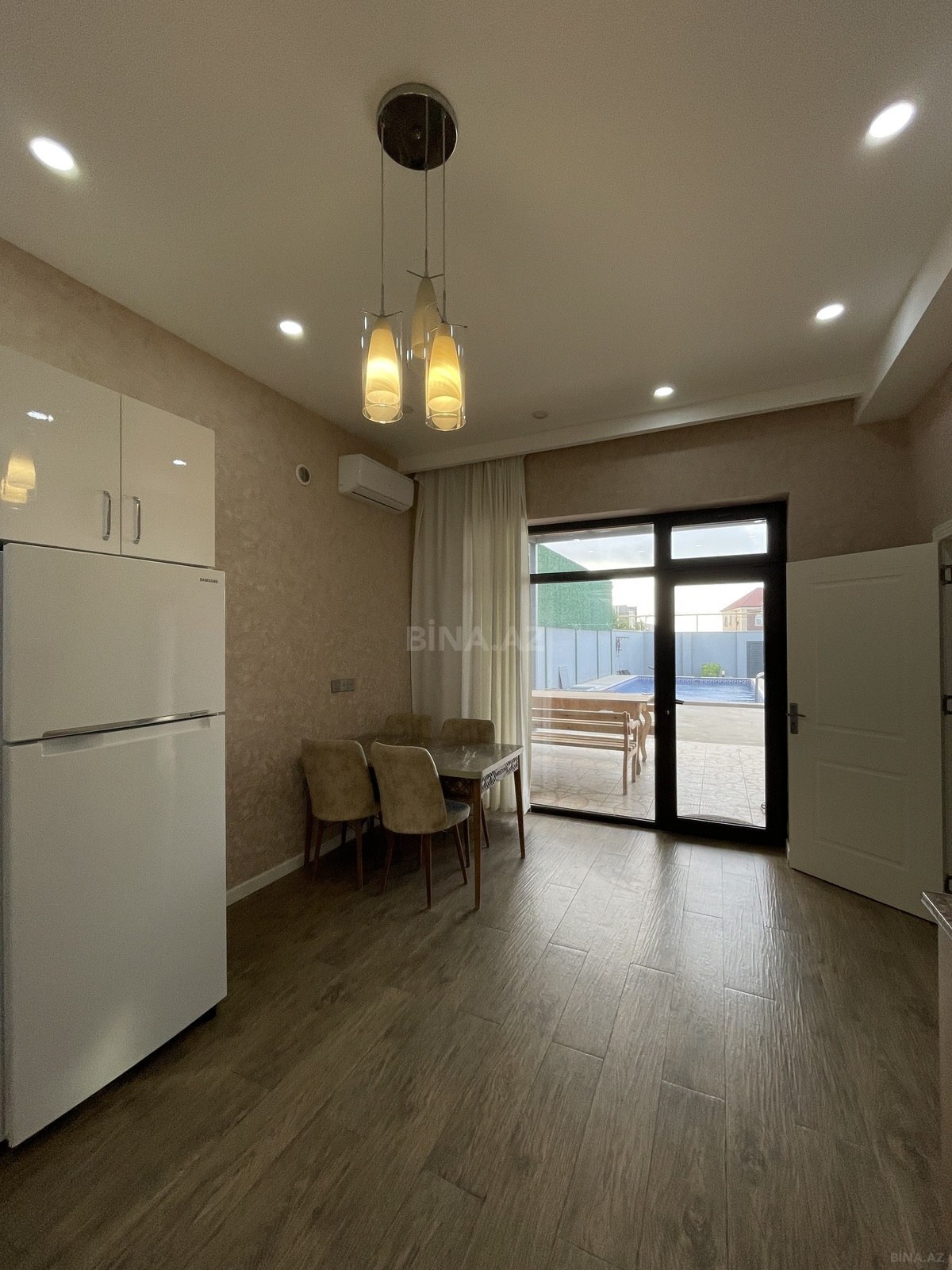 6 otaqlı Həyət evi/Bağ evi, Mərdəkan q., Bakı