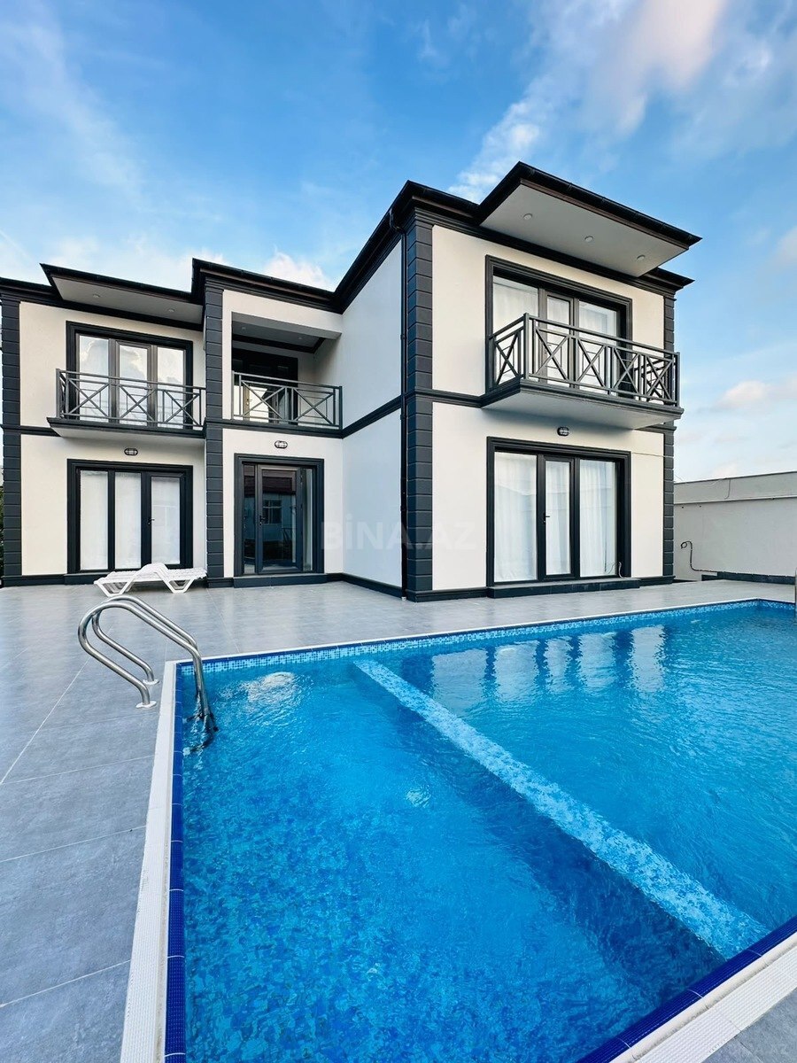 6 otaqlı Həyət evi/Bağ evi, Mərdəkan q., Bakı