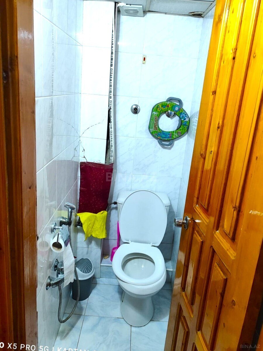 3 otaqlı Köhnə tikili, Bakıxanov q., Bakı