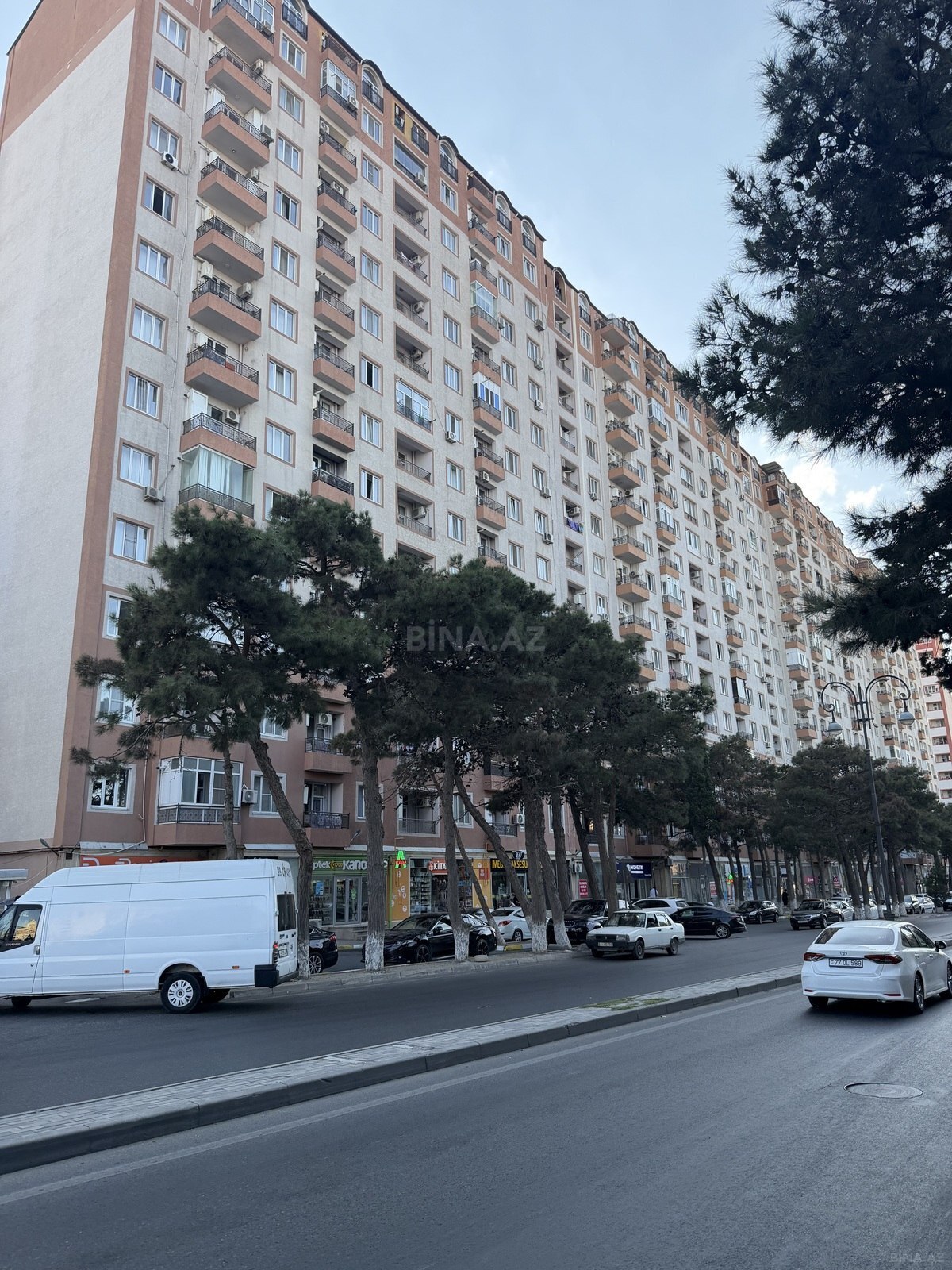 3 otaqlı Yeni tikili, Xırdalan