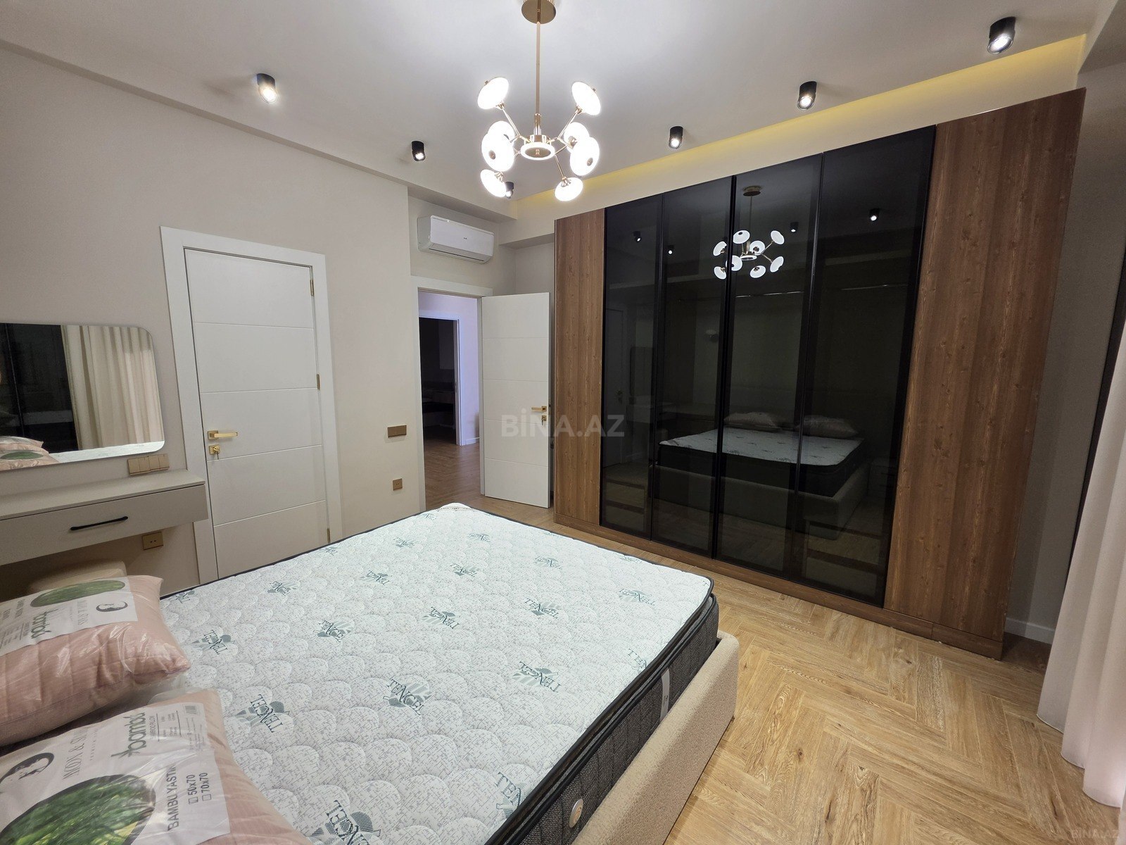 3 otaqlı Yeni tikili, Ağ şəhər q., Bakı