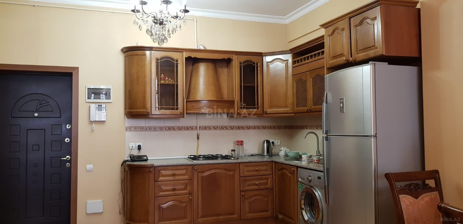 2 otaqlı Yeni tikili, Şah İsmayıl Xətai m., Bakı