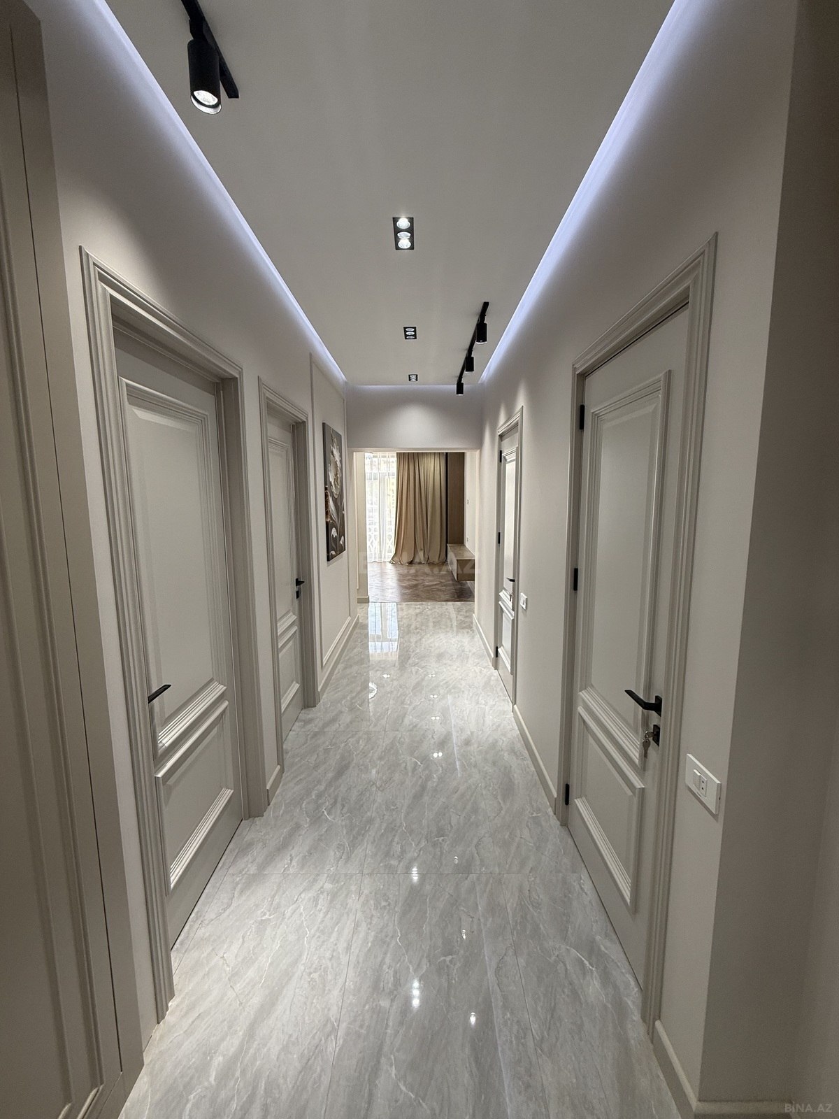 3 otaqlı Yeni tikili, 28 May m., Bakı