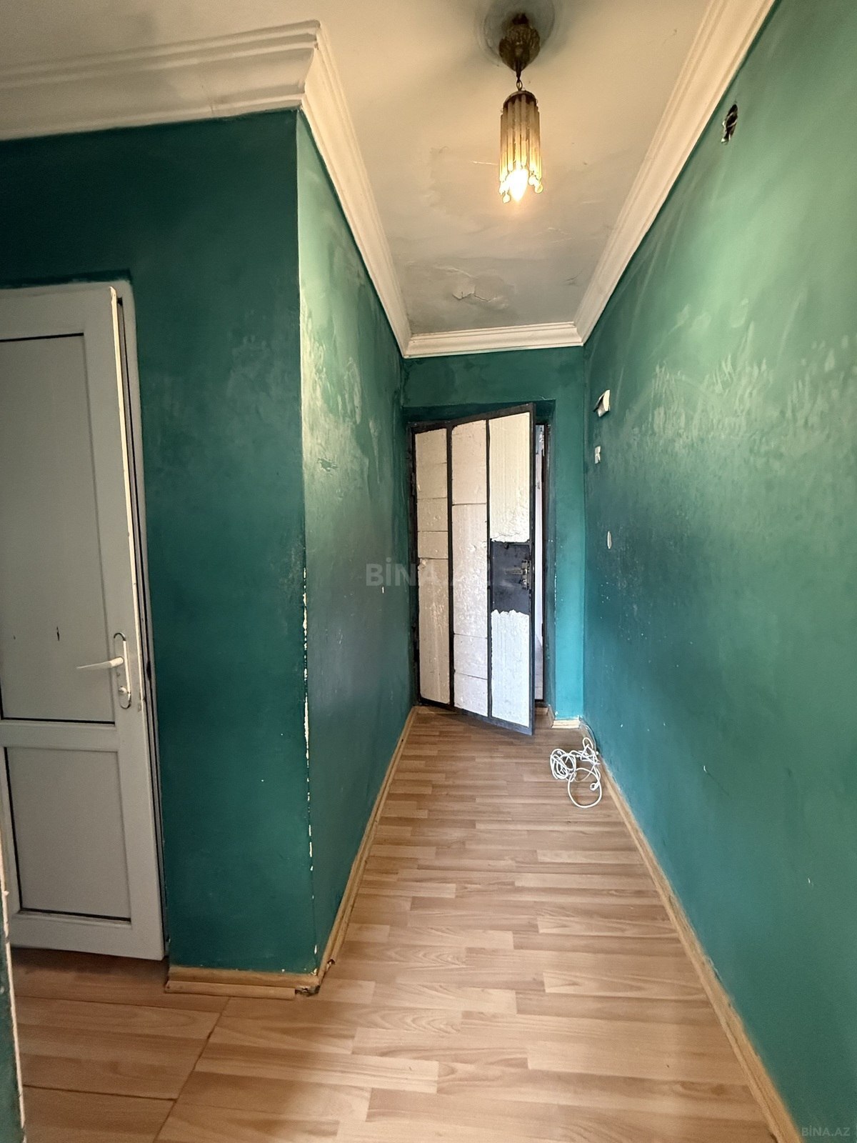 1 otaqlı Köhnə tikili, Neftçilər m., Bakı