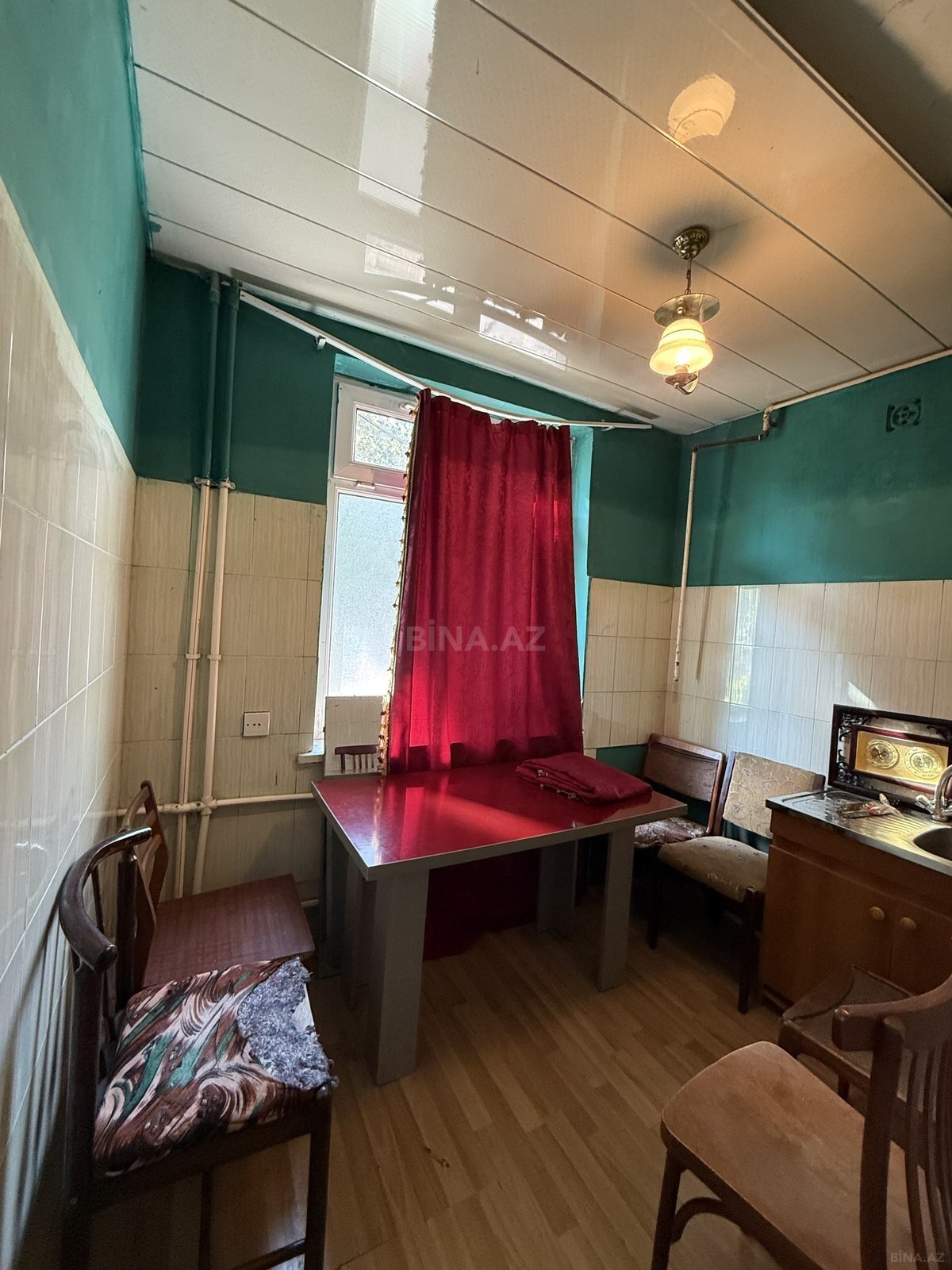 1 otaqlı Köhnə tikili, Neftçilər m., Bakı
