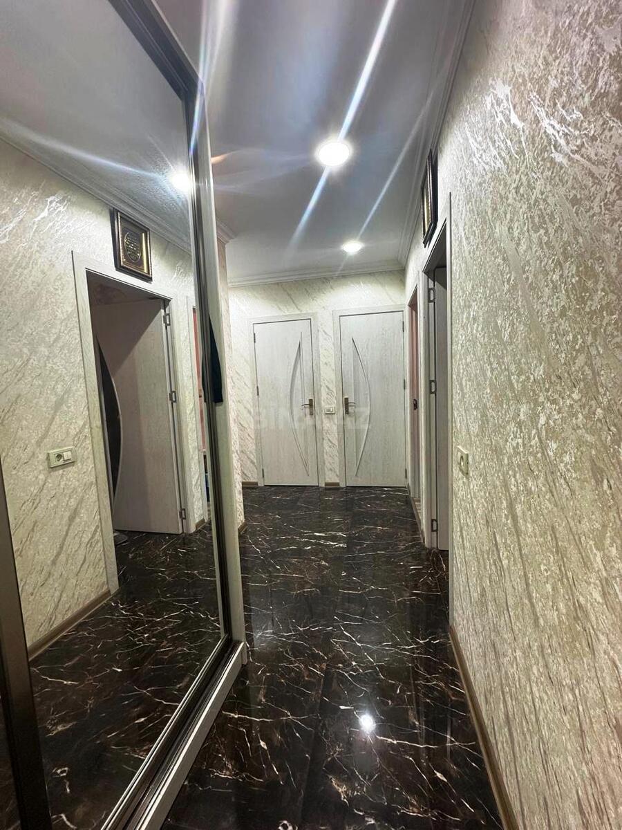 3 otaqlı Köhnə tikili, Neftçilər m., Bakı