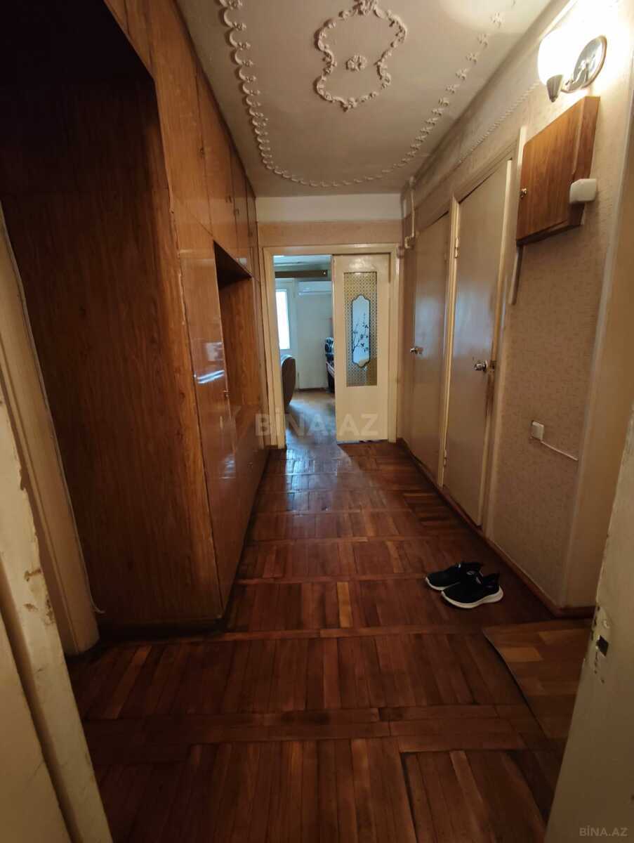 3 otaqlı Köhnə tikili, Neftçilər m., Bakı