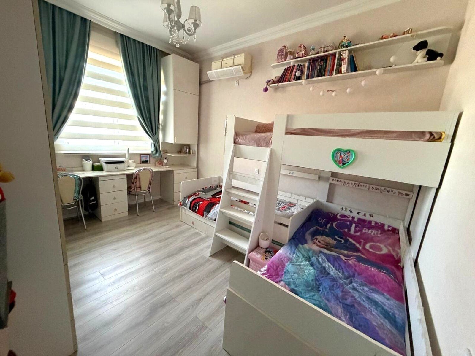 3 otaqlı Köhnə tikili, Nəriman Nərimanov m., Bakı