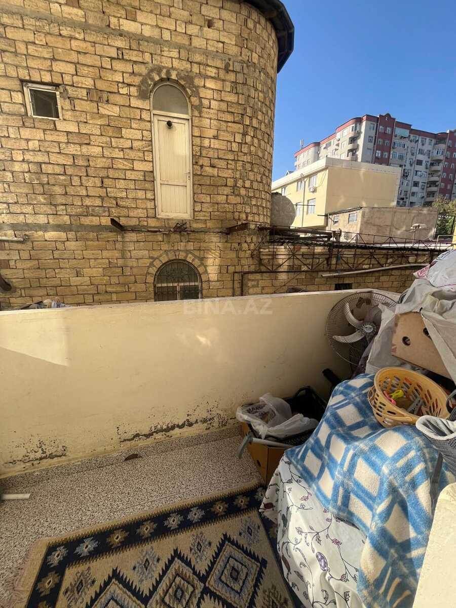3 otaqlı Yeni tikili, Xırdalan