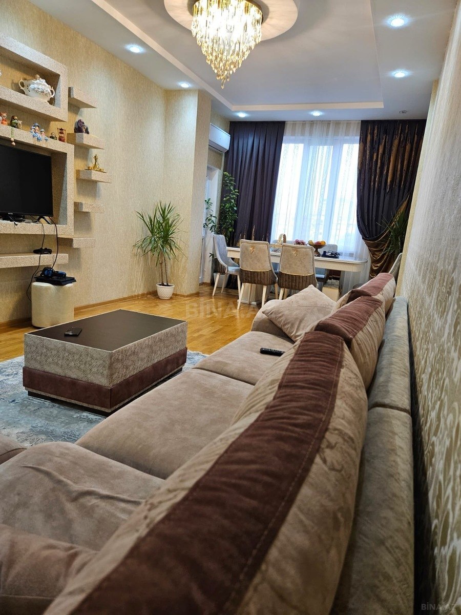 3 otaqlı Yeni tikili, Memar Əcəmi m., Bakı
