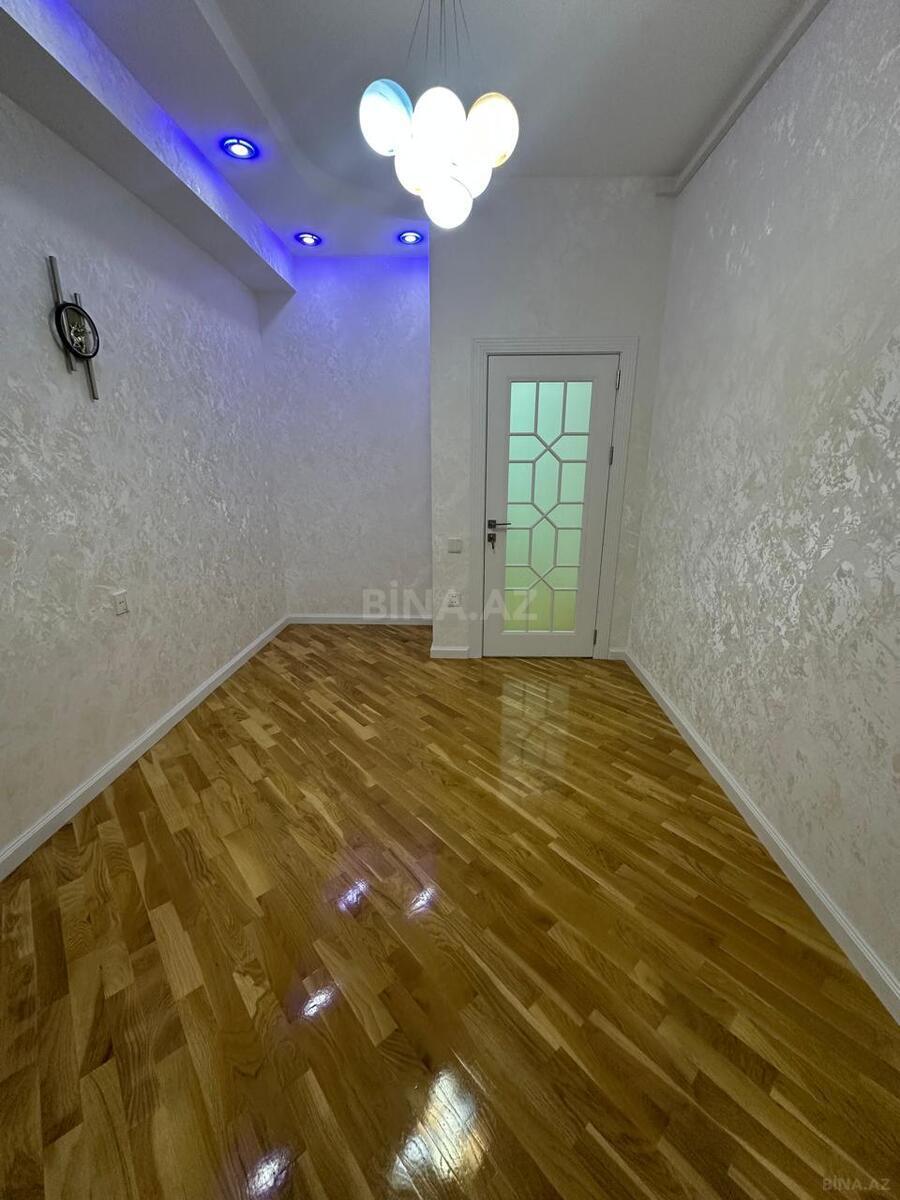 3 otaqlı Yeni tikili, 7-ci mikrorayon q., Bakı