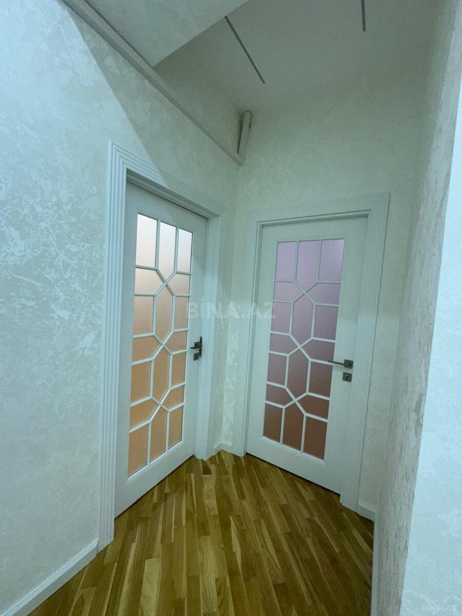 3 otaqlı Yeni tikili, 7-ci mikrorayon q., Bakı