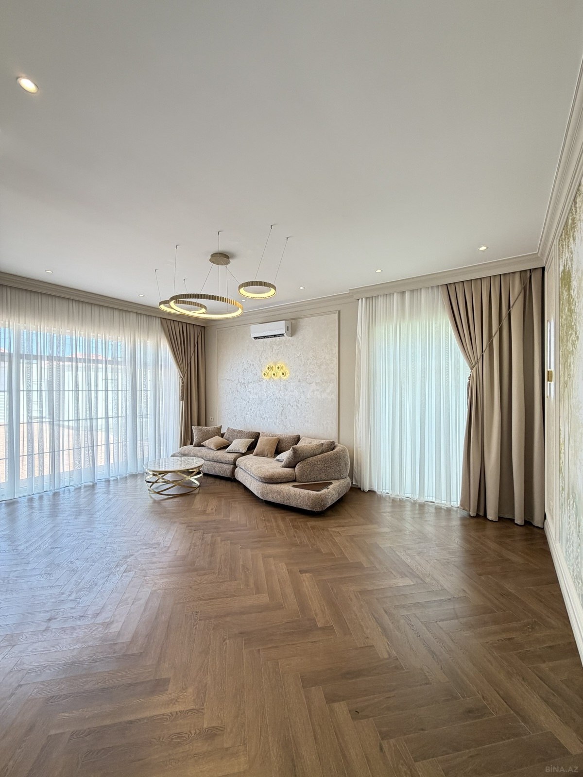 4 otaqlı Həyət evi/Bağ evi, Şüvəlan q., Bakı