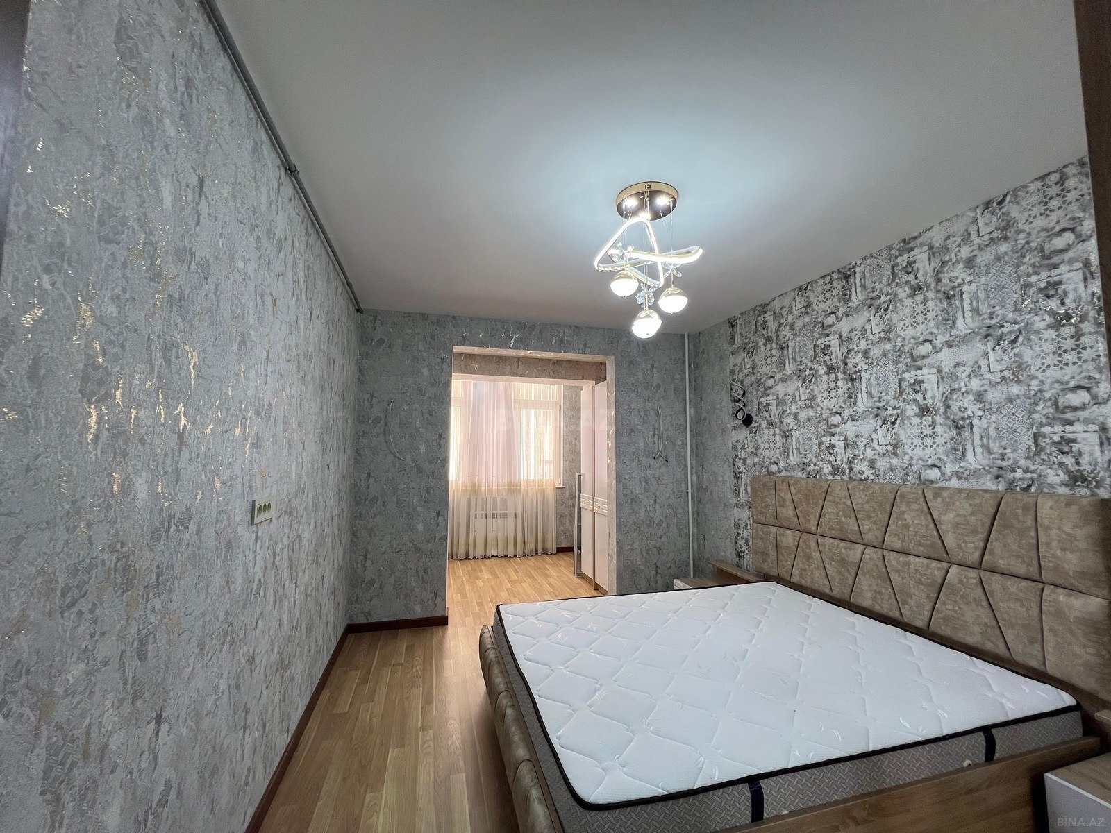 5 otaqlı Köhnə tikili, Əhmədli m., Bakı