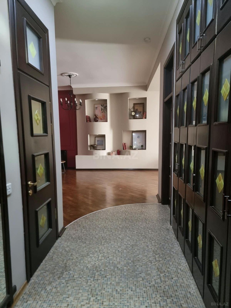 3 otaqlı Yeni tikili, Nizami m., Bakı