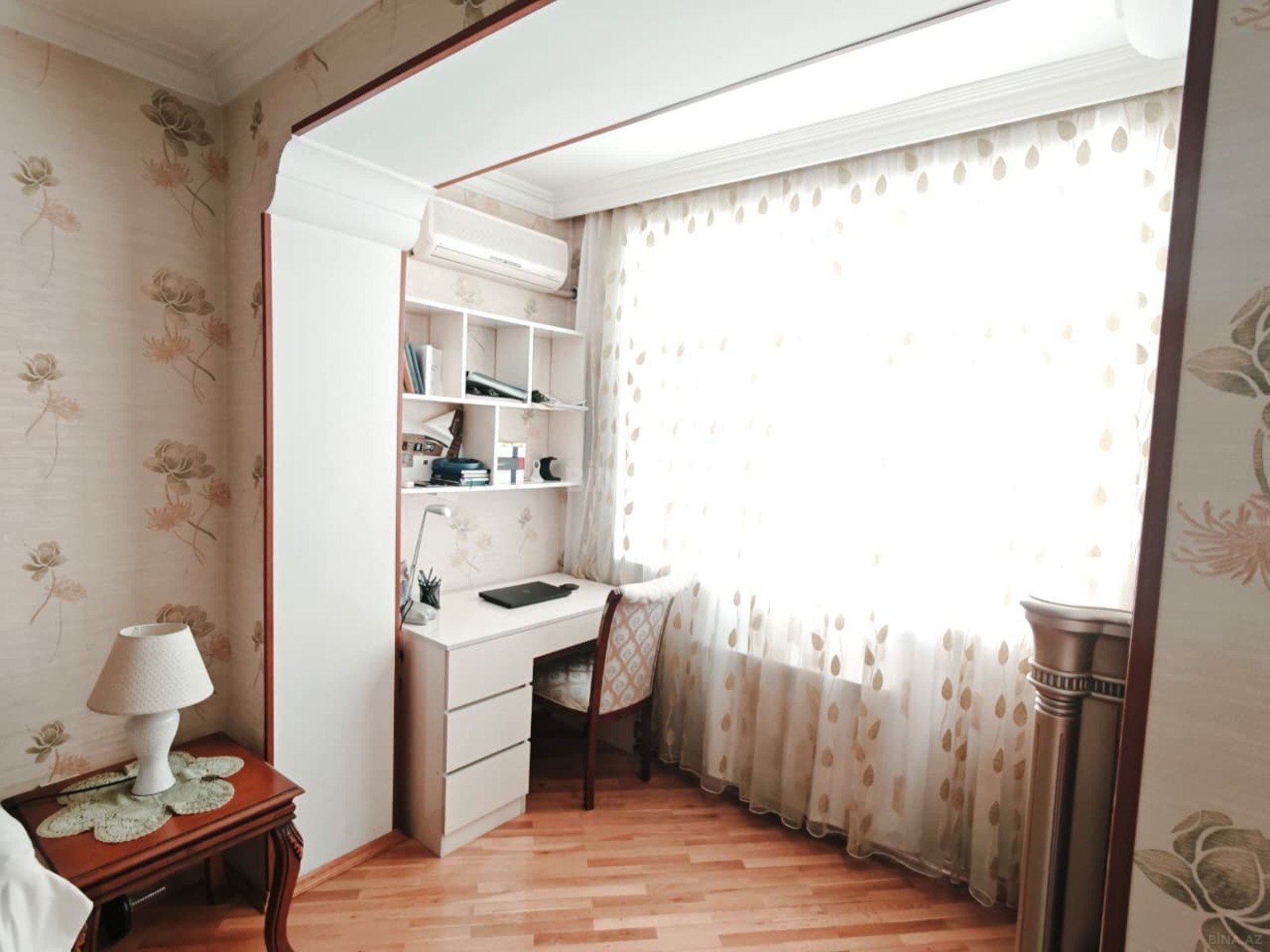 3 otaqlı Köhnə tikili, Qara Qarayev m., Bakı
