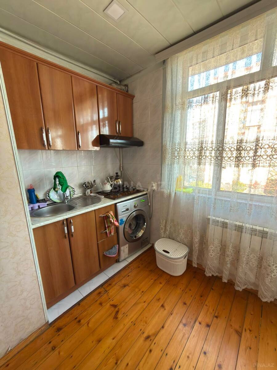 3 otaqlı Köhnə tikili, Azadlıq Prospekti m., Bakı