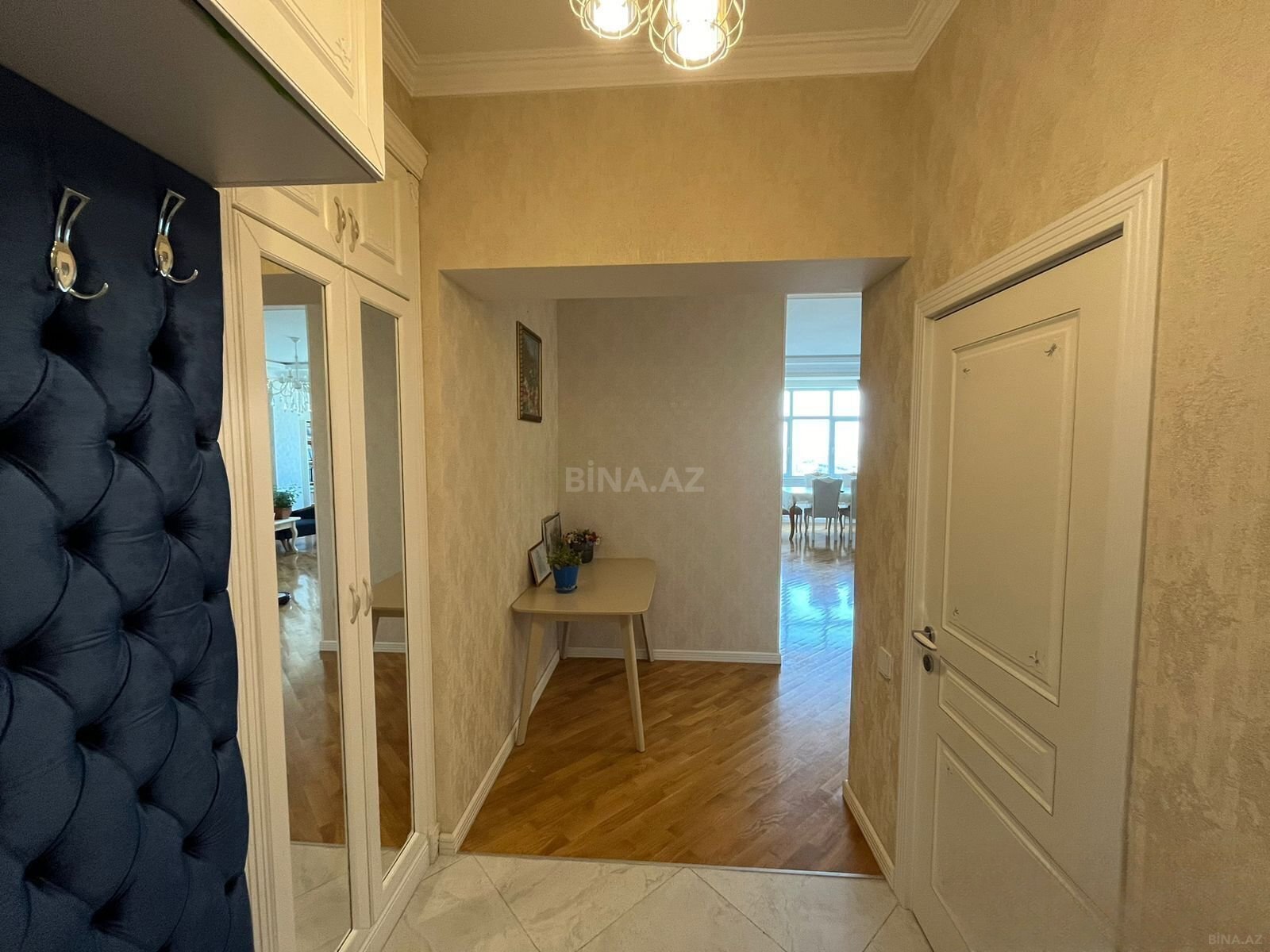 3 otaqlı Yeni tikili, Qara Qarayev m., Bakı