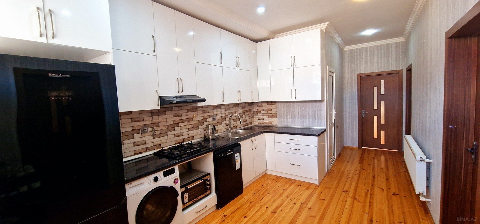 4 otaqlı Həyət evi/Bağ evi, Binəqədi q., Bakı