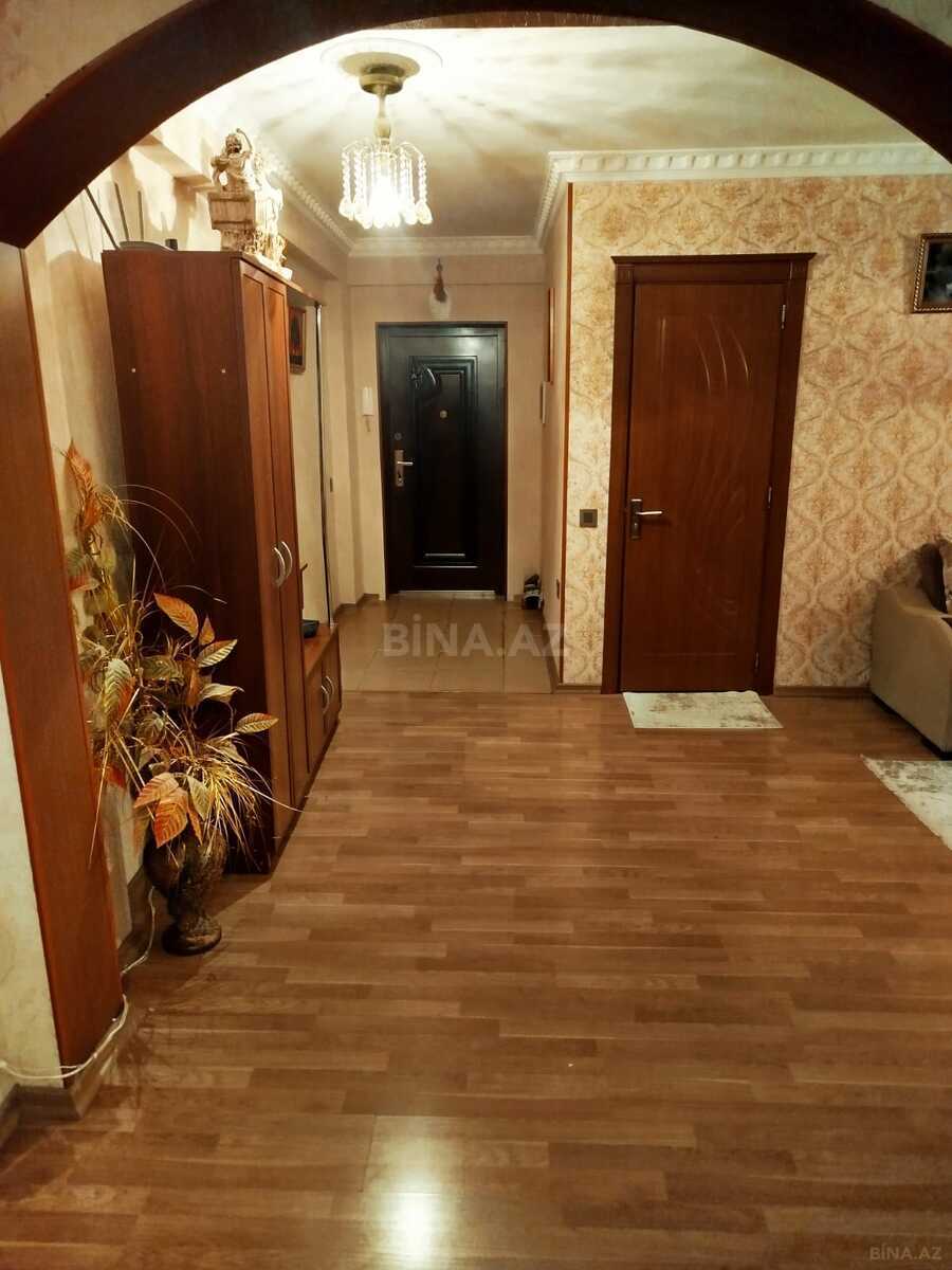 3 otaqlı Yeni tikili, Bakıxanov q., Bakı