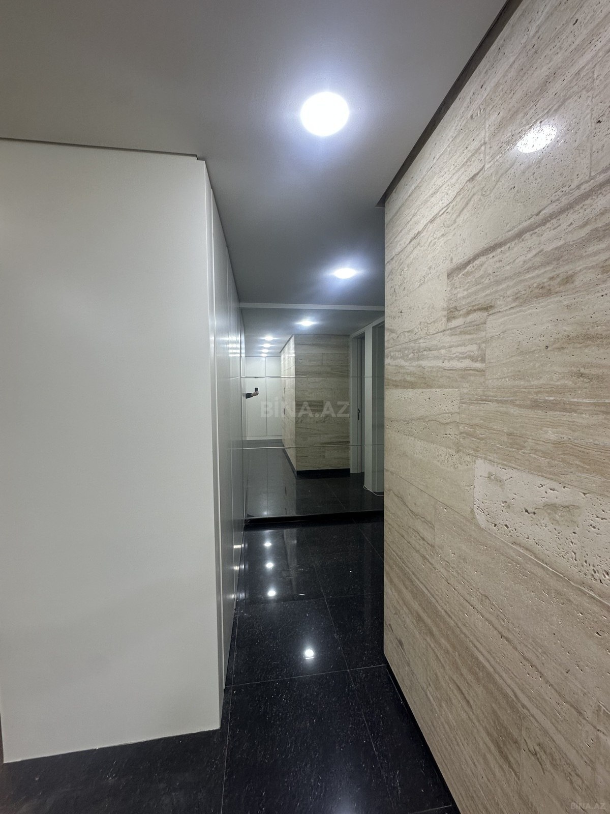 3 otaqlı Yeni tikili, Şah İsmayıl Xətai m., Bakı