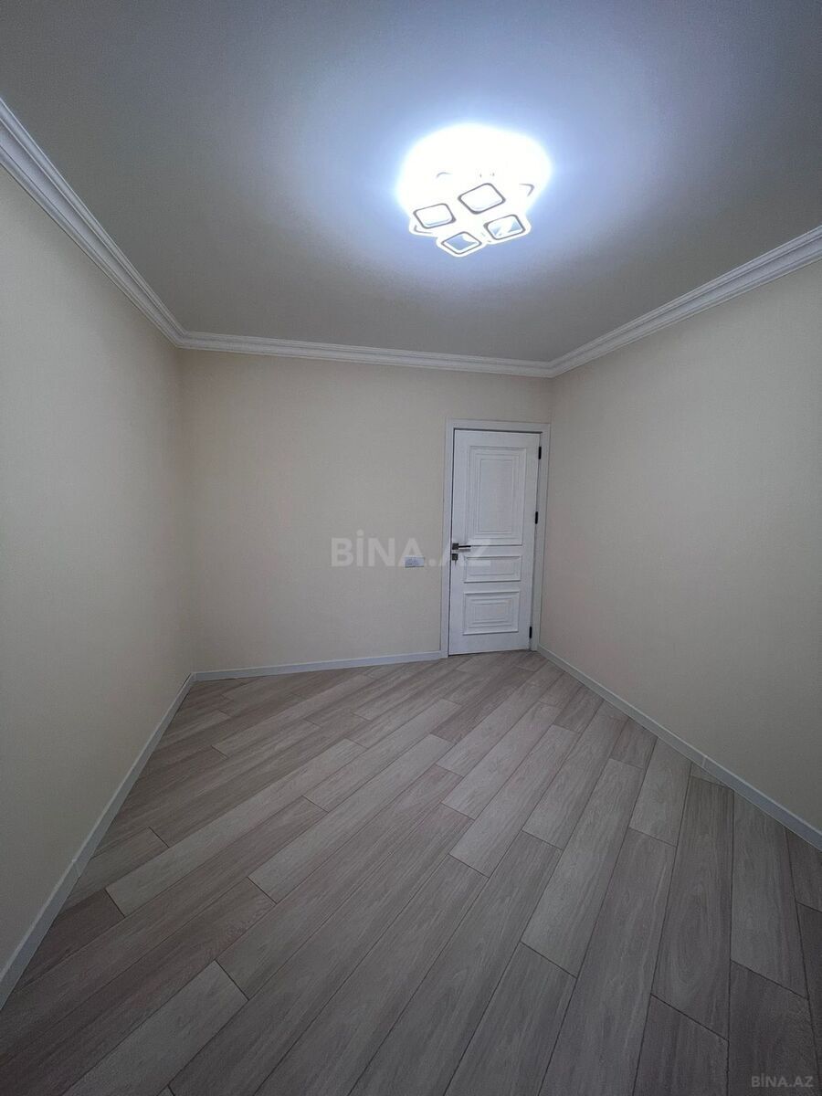4 otaqlı Köhnə tikili, Xalqlar Dostluğu m., Bakı