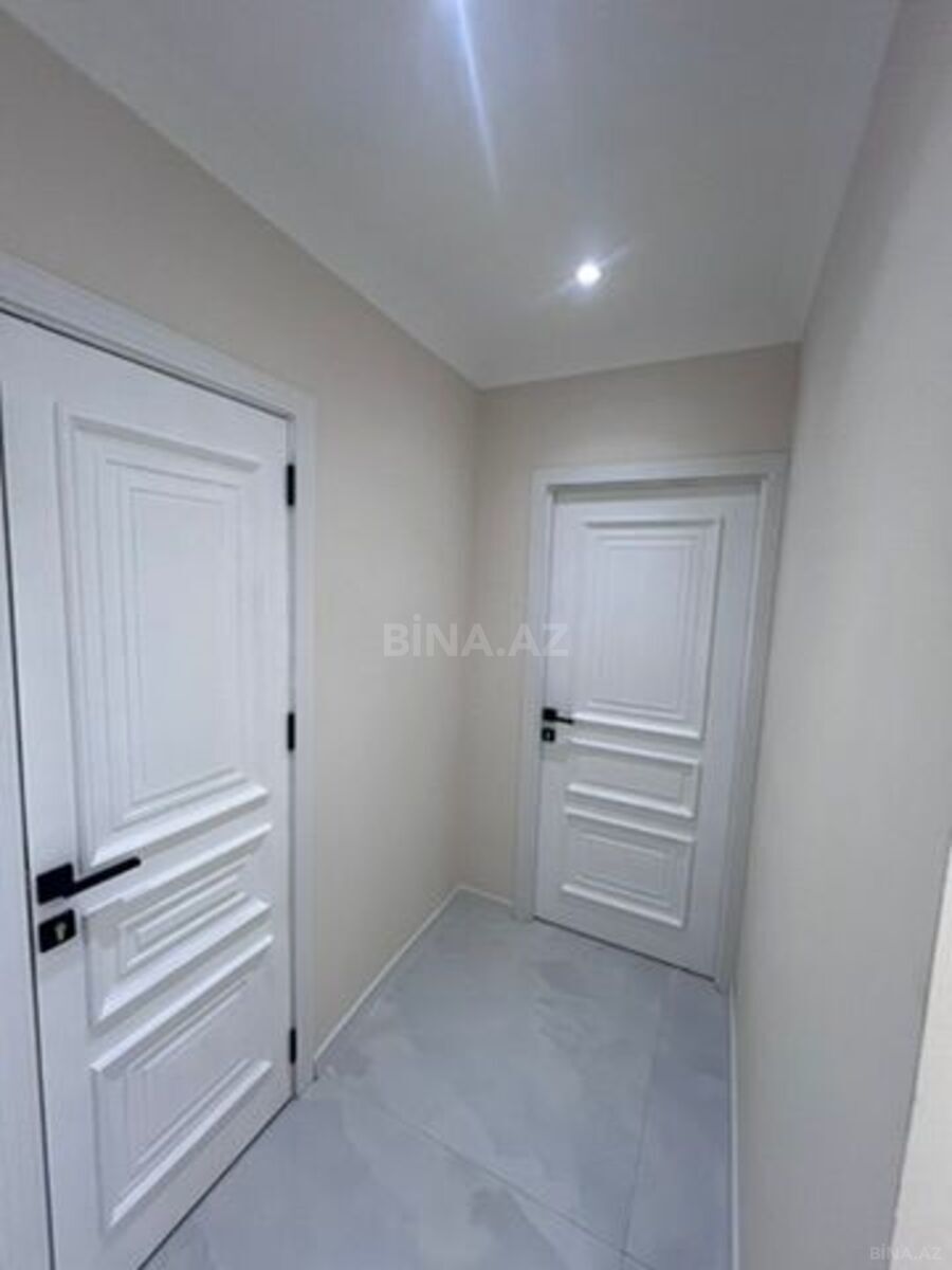4 otaqlı Köhnə tikili, Xalqlar Dostluğu m., Bakı