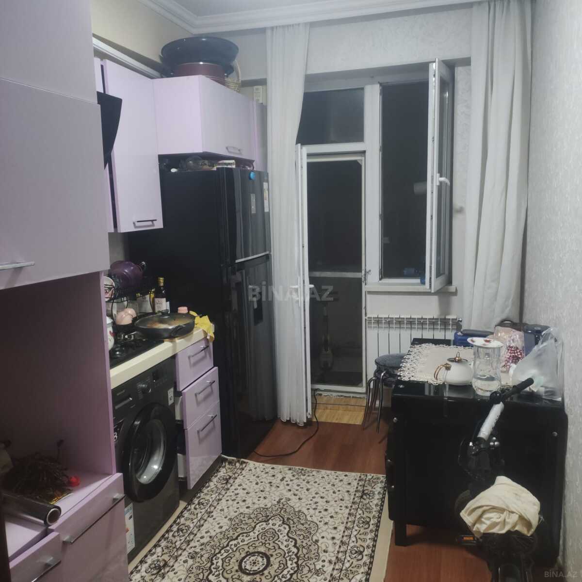 3 otaqlı Yeni tikili, Xırdalan