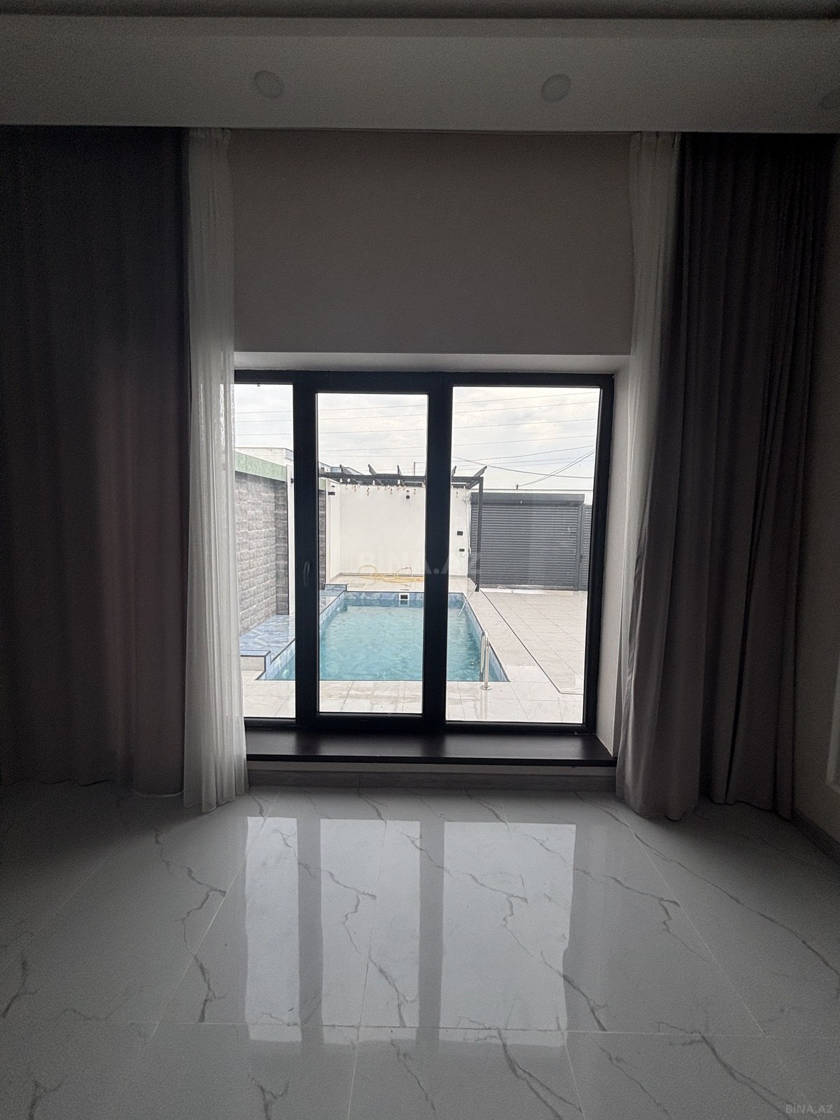 4 otaqlı Həyət evi/Bağ evi, Mərdəkan q., Bakı