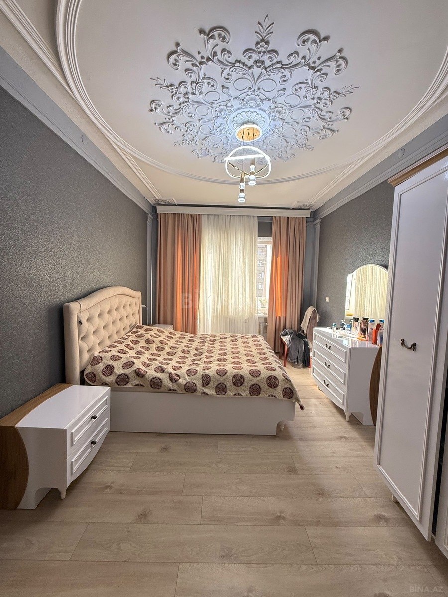 3 otaqlı Köhnə tikili, Əhmədli m., Bakı