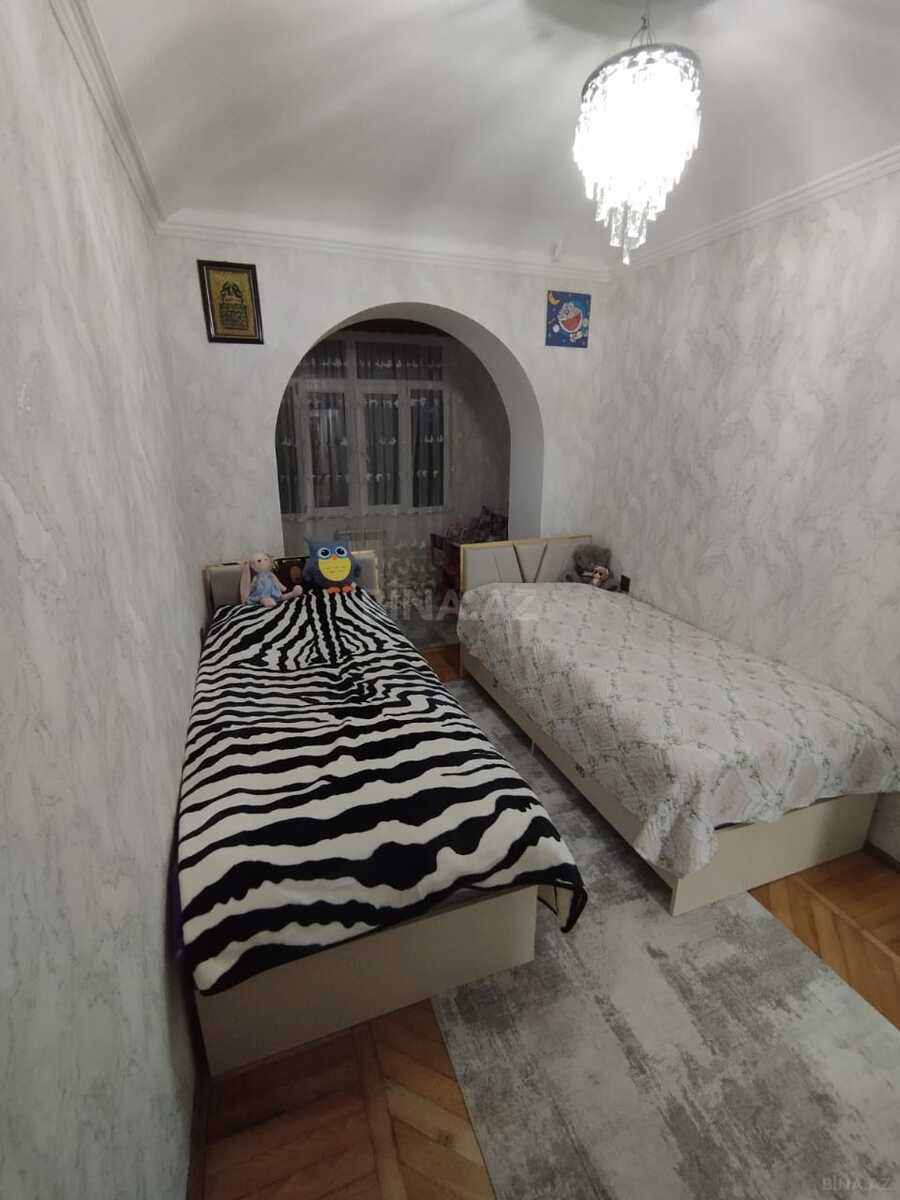 3 otaqlı Köhnə tikili, Həzi Aslanov q., Bakı