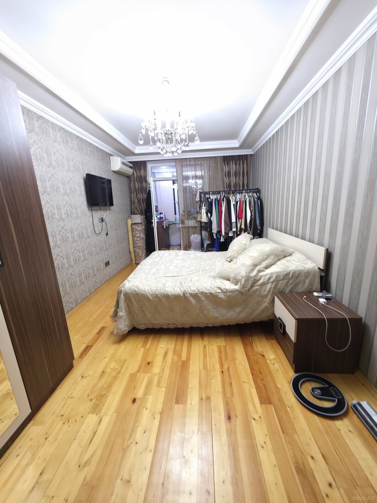 4 otaqlı Köhnə tikili, Qaraçuxur q., Bakı