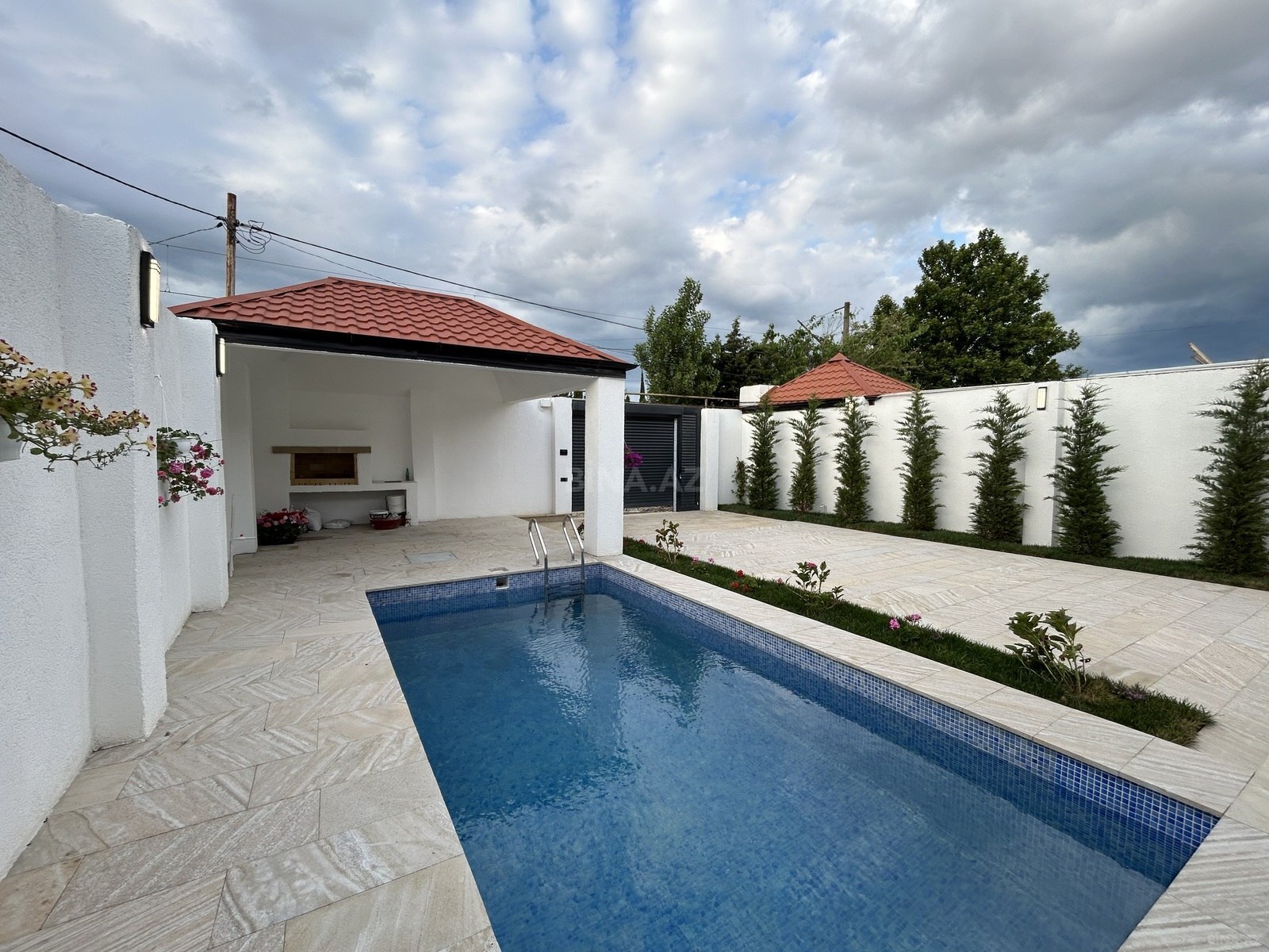 4 otaqlı Həyət evi/Bağ evi, Şüvəlan q., Bakı