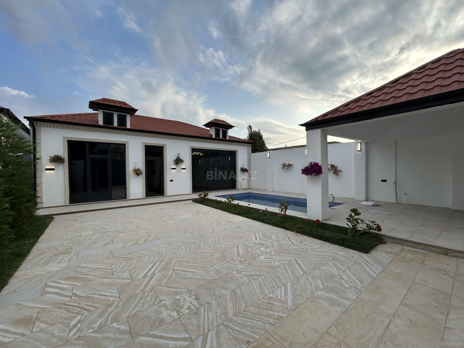 4 otaqlı, 130.0 m², Şüvəlan