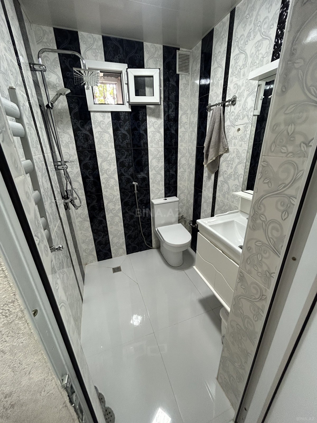 5 otaqlı Həyət evi/Bağ evi, Binə q., Bakı