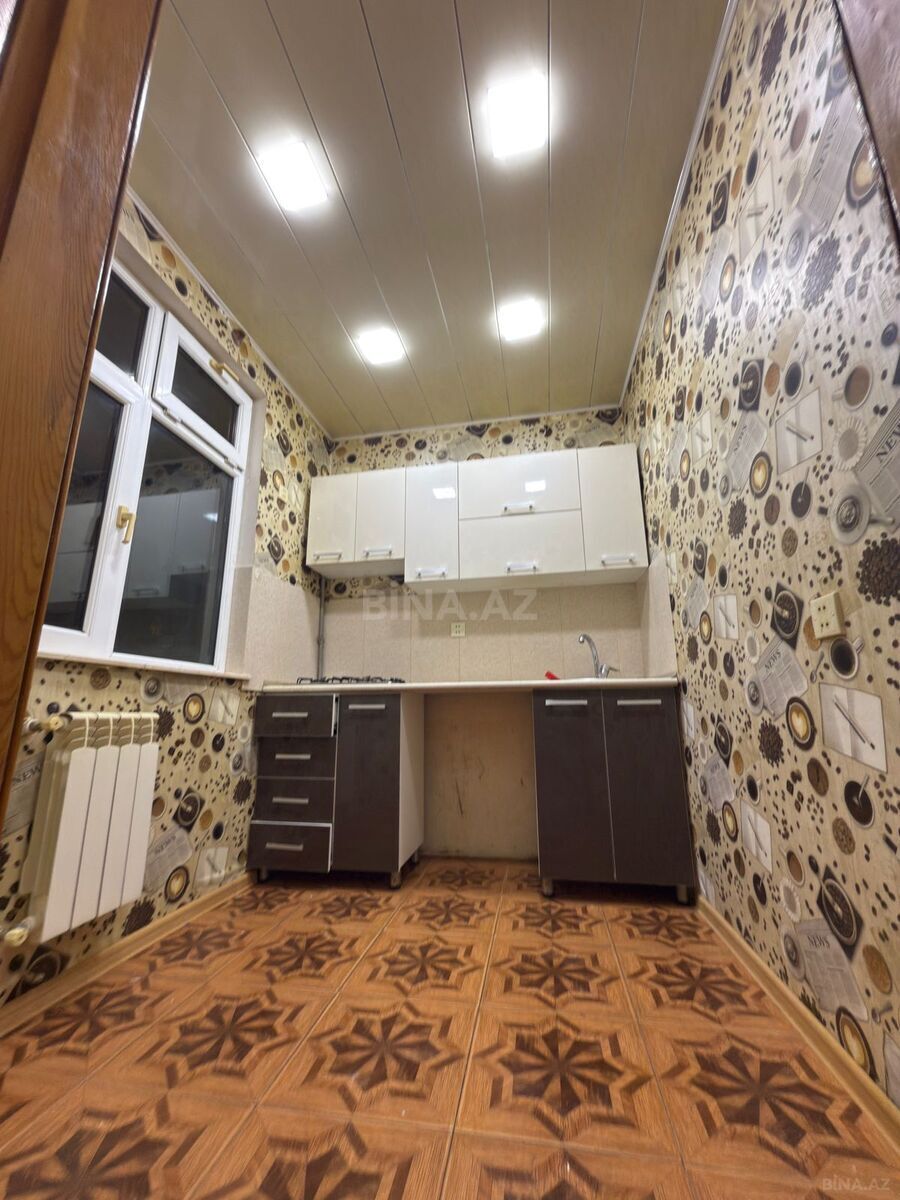 2 otaqlı Köhnə tikili, Memar Əcəmi m., Bakı