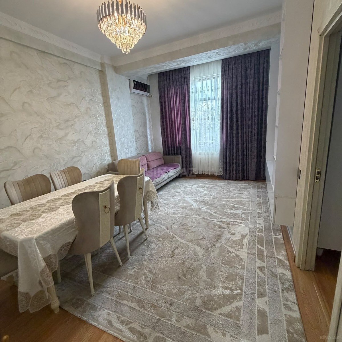 3 otaqlı Yeni tikili, Xırdalan