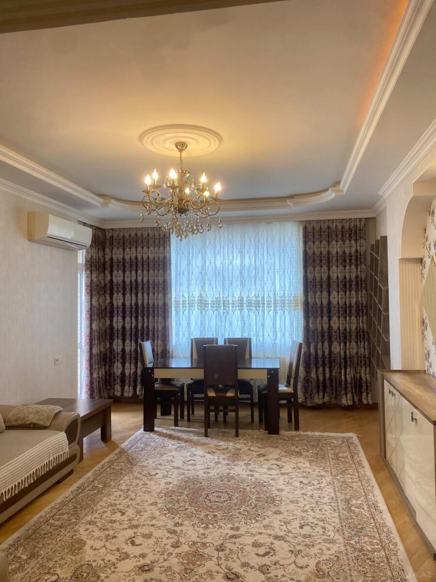 3 otaqlı Yeni tikili, Şah İsmayıl Xətai m., Bakı